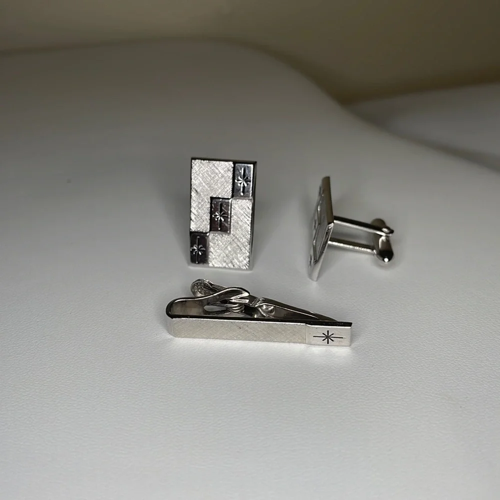 Vintage Swank Sleeve cufflink and tie clip (3 pieces)